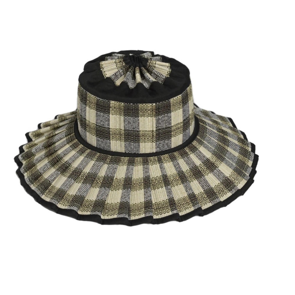 Chic Black and Tan Woven Hat